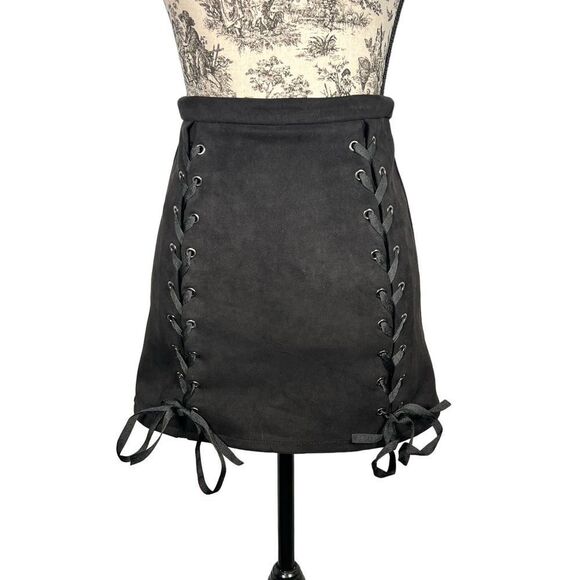 Showpo Threaded Mini Skirt in Black - Picture 1 of 5